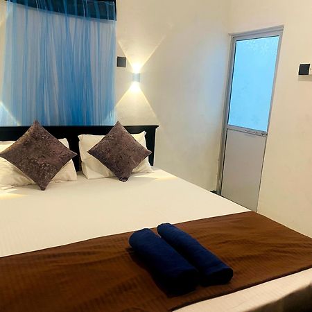 Fly Infinity - Home Stay แคนดี้ ภายนอก รูปภาพ