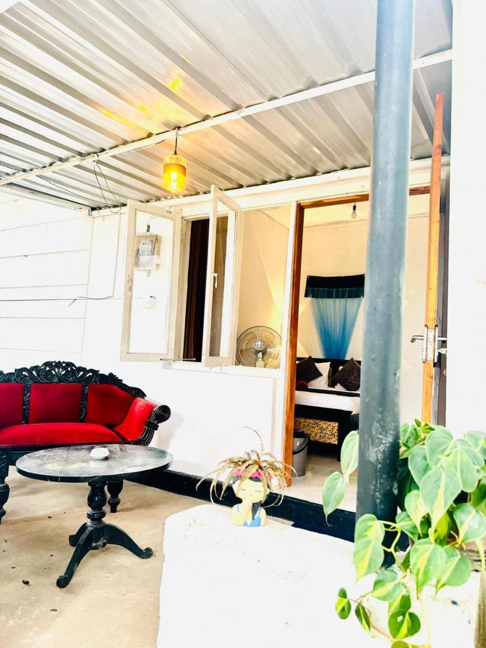 Fly Infinity - Home Stay แคนดี้ ภายนอก รูปภาพ