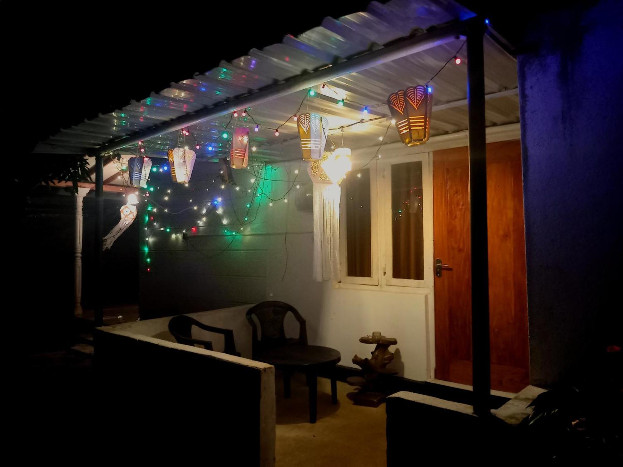 Fly Infinity - Home Stay แคนดี้ ภายนอก รูปภาพ